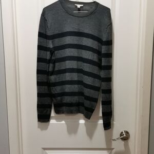 GAP Merino Wool Men's‎ Gray and Black Striped Crewneck Sweater